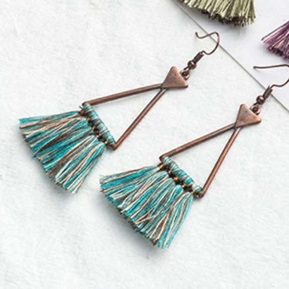 Vintage Hollow Triangle Tassel Earrings - Picture 3 of 3